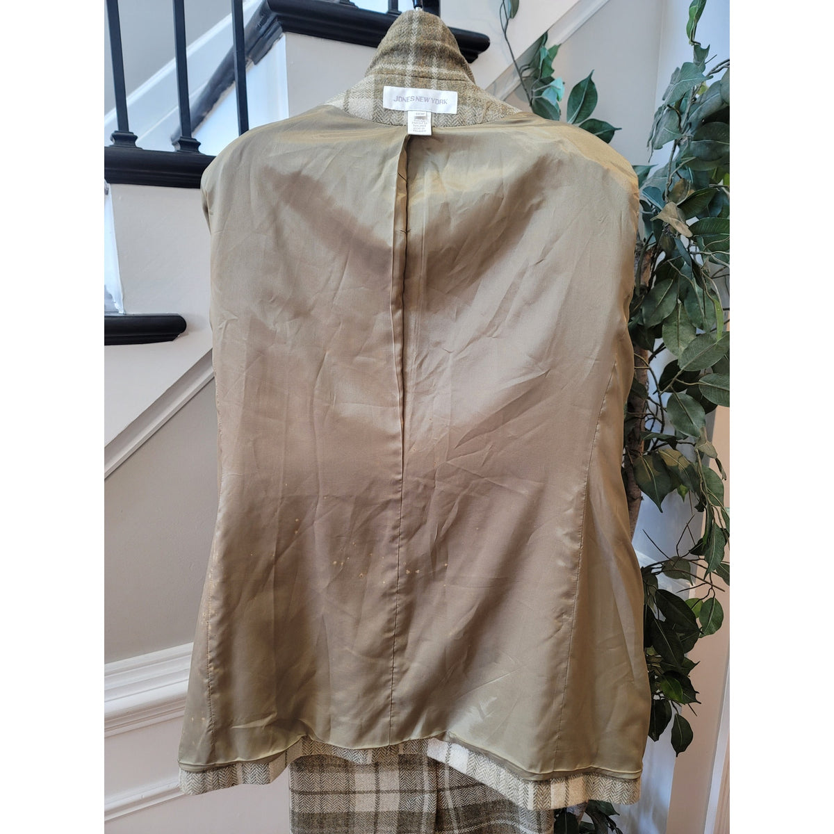 Jones New York Skirt Suit Women's SZ 16W Olive Green Herringbone Plaid Blazer