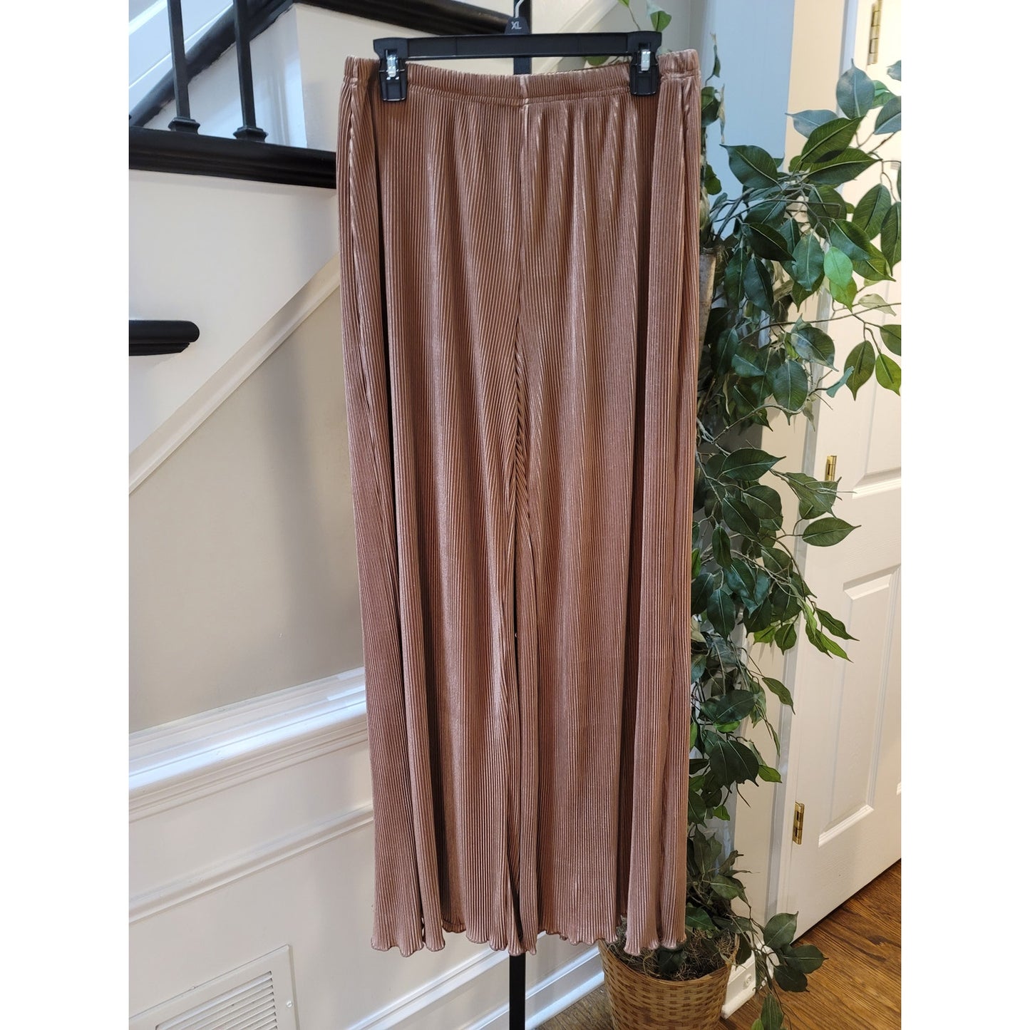 Polyester Pants Women's Size XL Pleated Light Brown Stretch Elastic Waist Luxury
