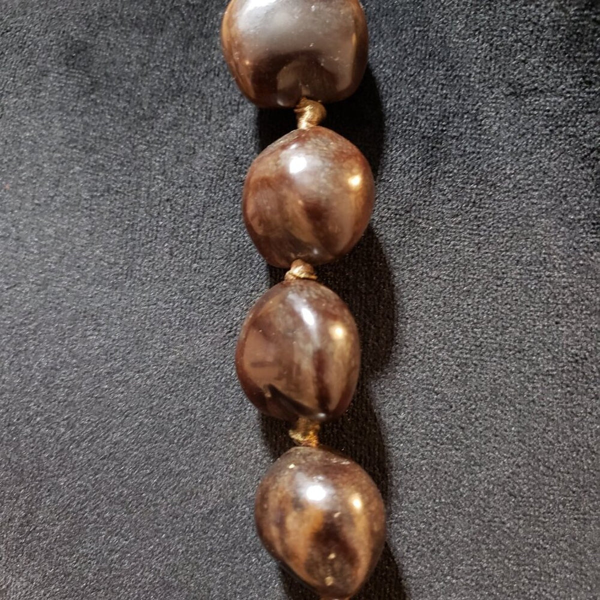 Women Fashion Brown Lumbang Kukui Nut Seed Collar Necklace with Lei Ribbon Clasp