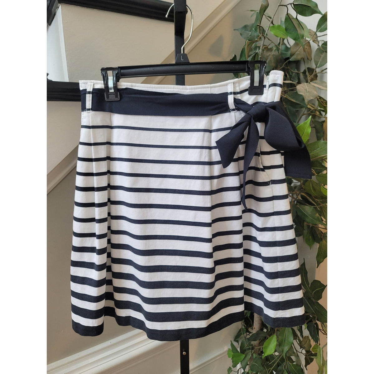 White House Black Market A-Line Skirt White/Black Womens SZ 8 Striped Belted Bow