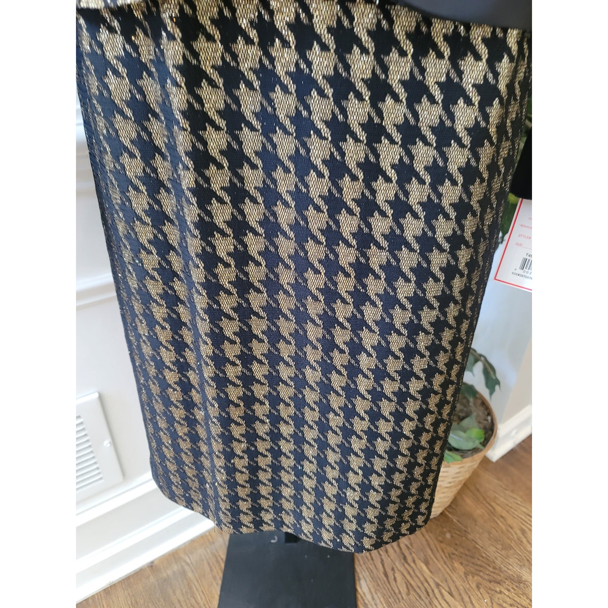 EY Boutique Skirt Suit Women's SZ 16 Black/Tan Houndstooth Fully Lined Fold Cuff