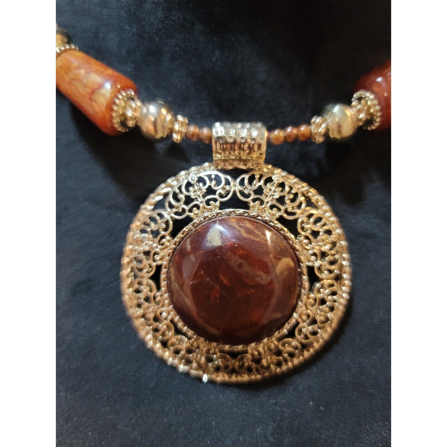 Women's Beaded Necklace With Round Filigree Pendant And Lobster Clasp Jewelry