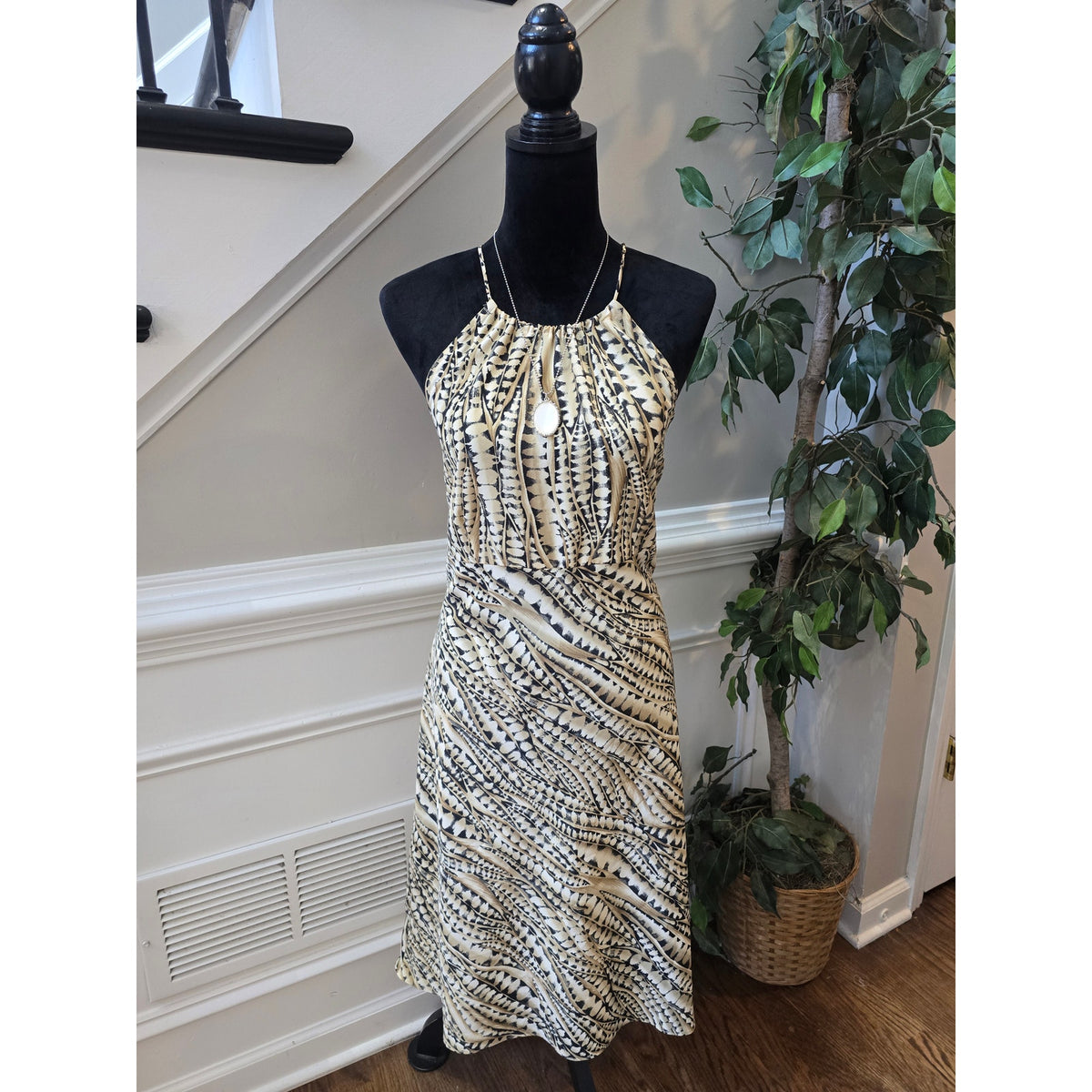 New York & Company Midi Dress Women Large Beige Abstract Halter Neck Back Zipper