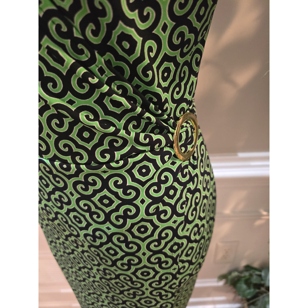 Jones New York Midi Dress Women's Medium Green/Black Geometric Faux Wrap V Neck
