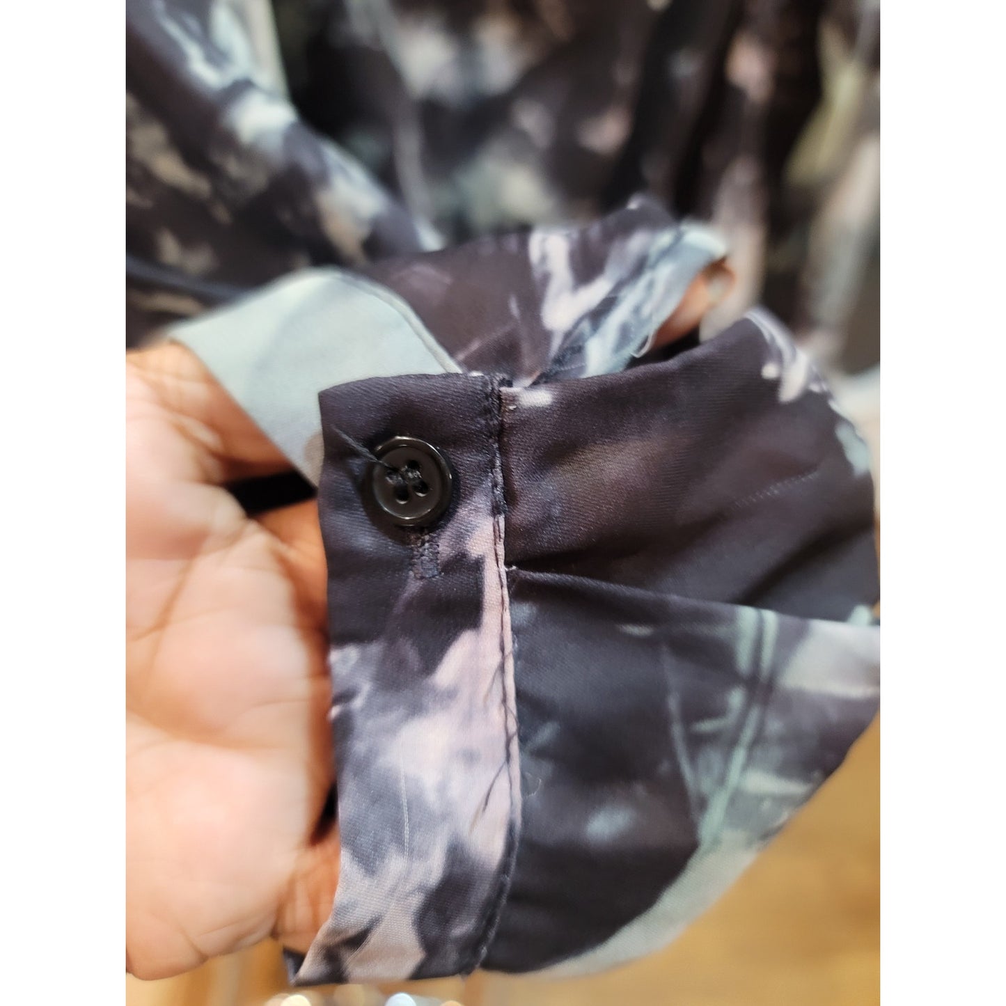 H&M Top Women’s Size 14 Multicolor 100% Polyester Long Sleeve Print Wrap Blouse