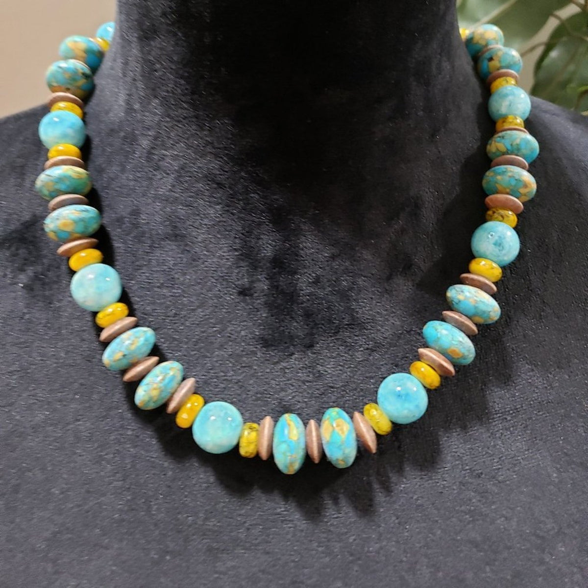 Womens Fashion Multi Round Turquoise Beaded Collar Necklace with Heart Clasp