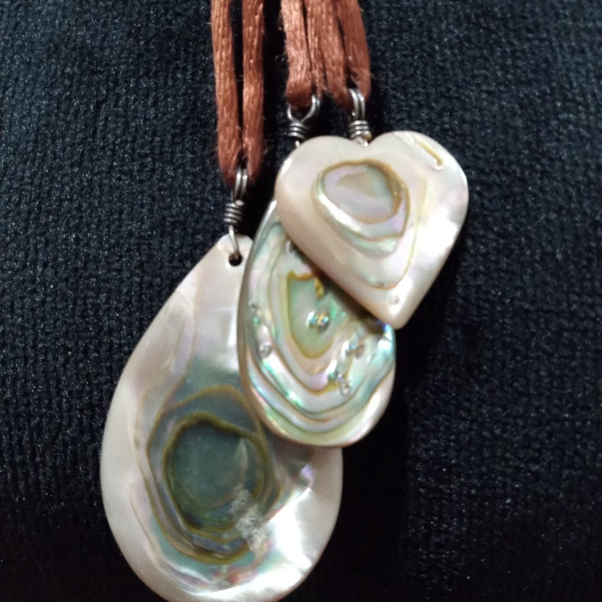 Womens Fashion Abalone Shell Heart and Pear Shape Pendant Necklace with Lobster