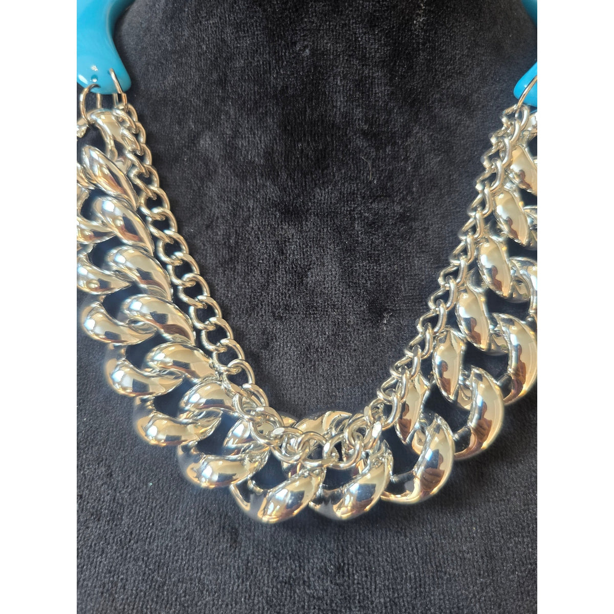 Lightweight Turquoise Blue Chunky Chain Statement Necklace SilverTone Fashion