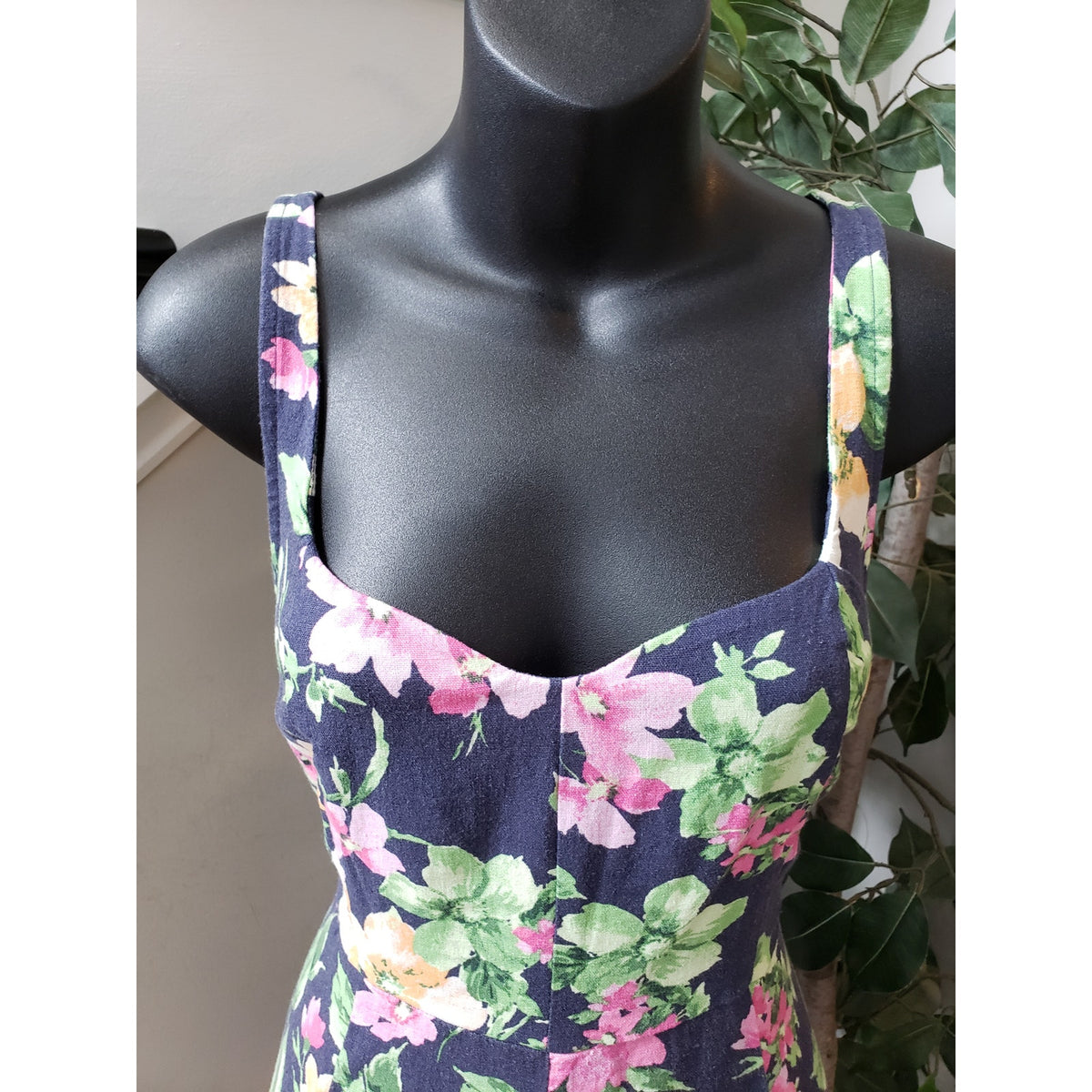Old Navy Long Maxi Dress Women's Size M Blue Floral Sweetheart Neck Sleeveless
