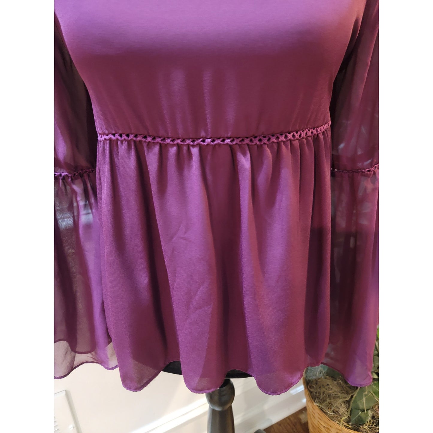 Stylus Top Women’s Size Medium Purple 100% Polyester Peplum Hem Bell Sleeves