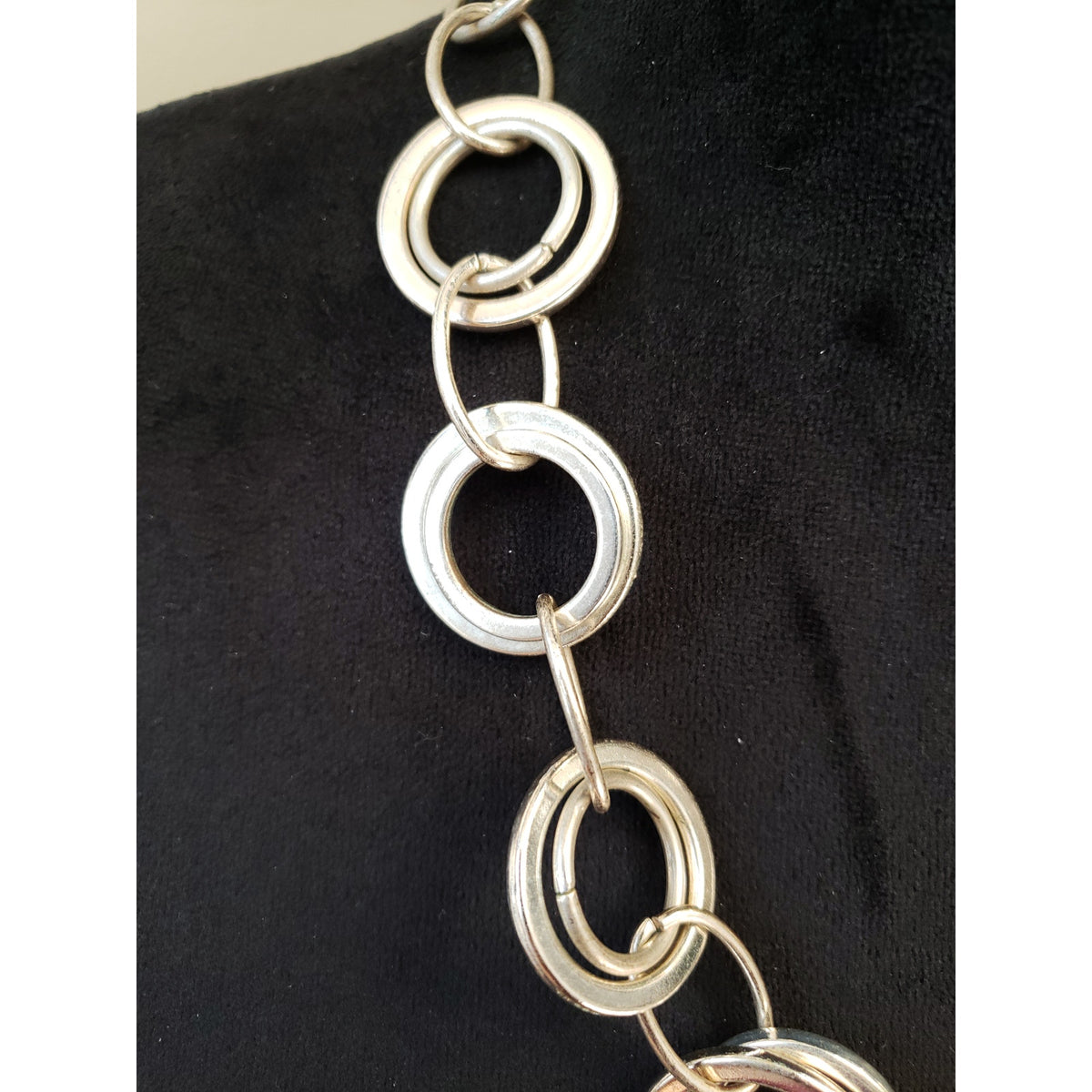 Women Silver Tone Large Circle Link Statement Necklace Chunky Fashion Jewelry