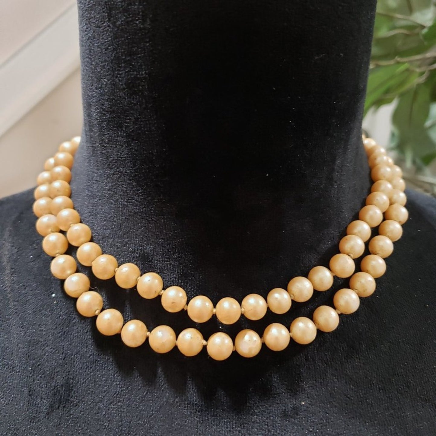 Womens Fashion Beige Trifari Faux Pearls Choker Necklace with Rhinestone Clasp