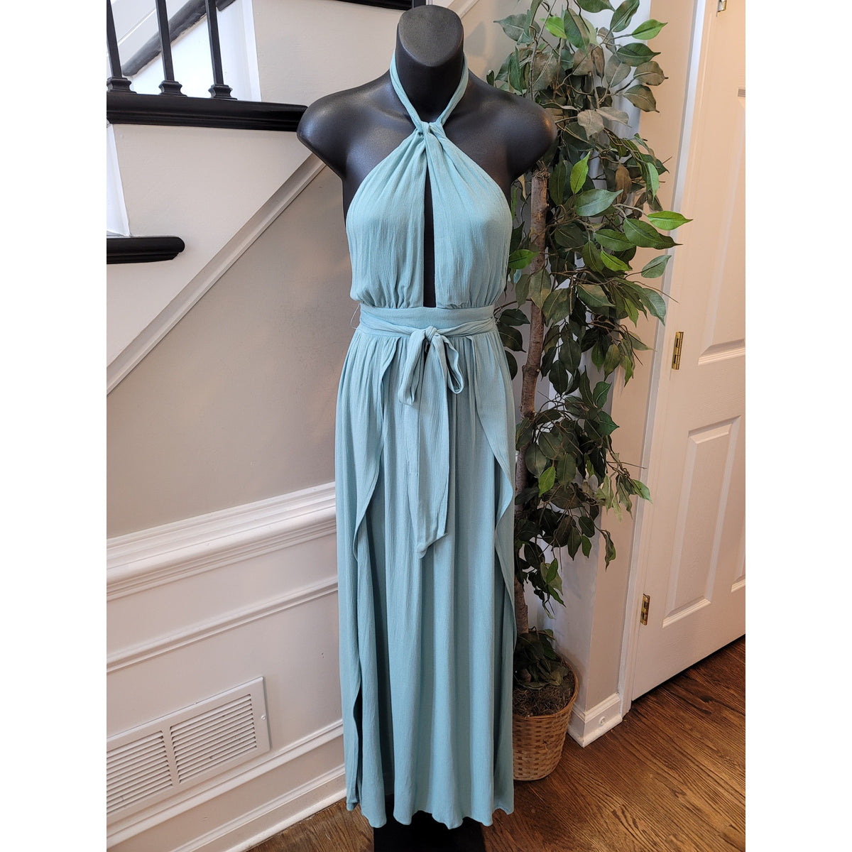 Forever 21 Maxi Dress Women's XS Light Green Halter Front Tie Cut-Out Casual