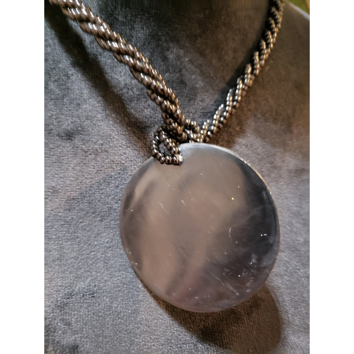 Womens Fashion Inlaid Abalone Pendant with Twisted Black Glass Beads Necklace