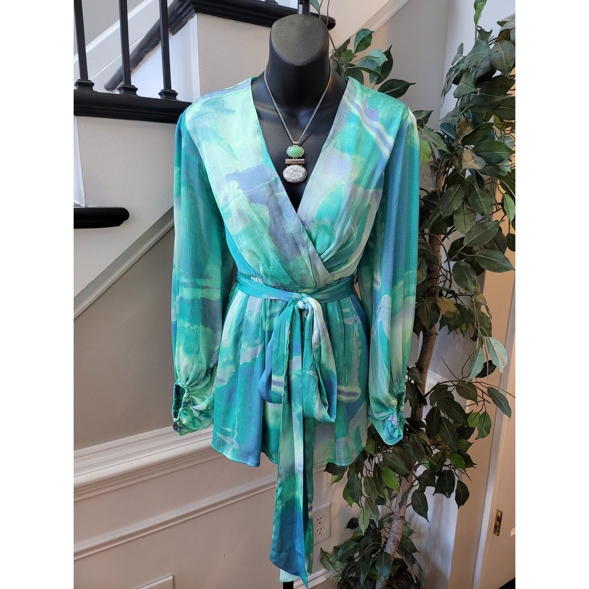 Fashion Nova Jumpsuit Romper Women's M Green Watercolor 100% Polyester Tie Waist