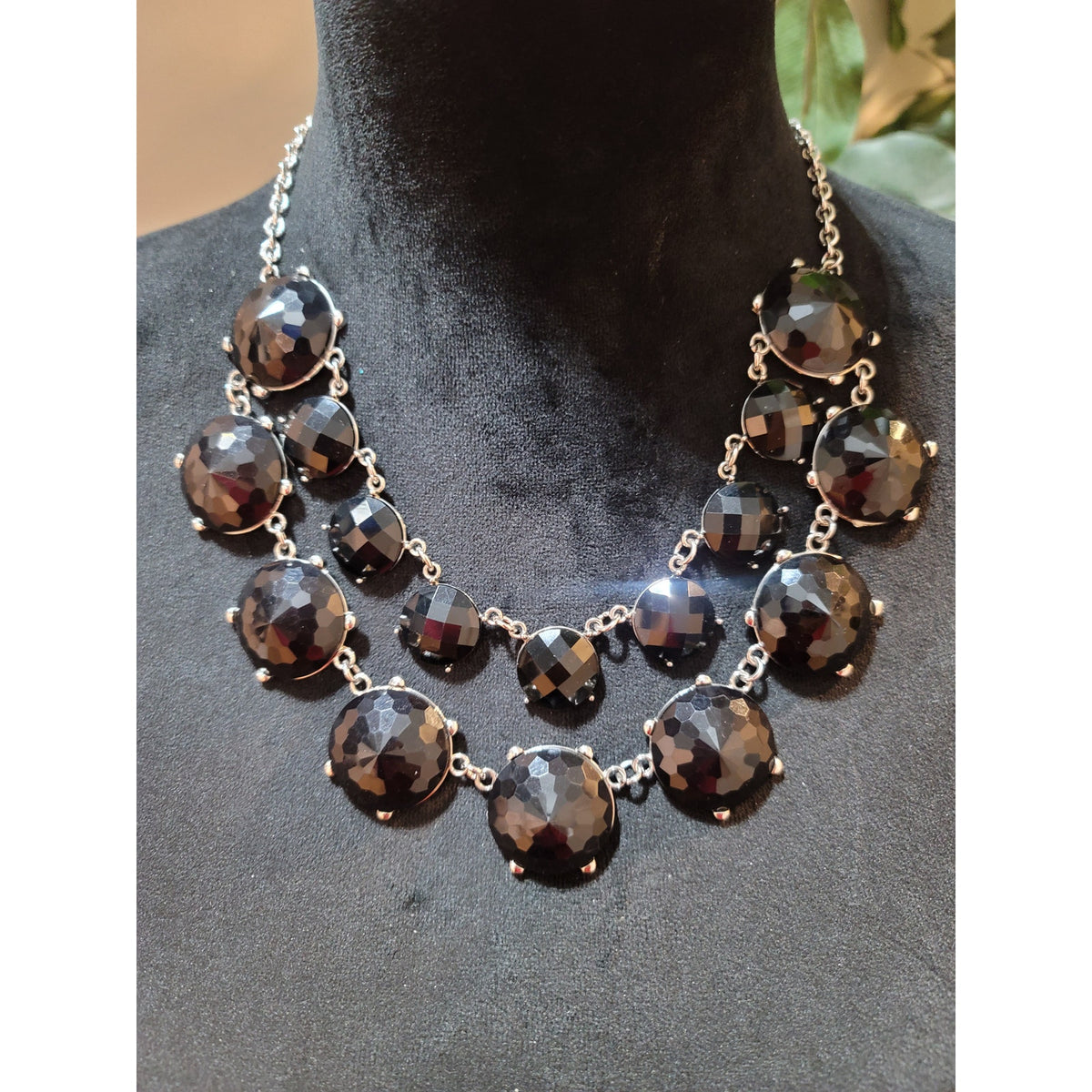 Charming Charlie Women's Black Faceted Bead Statement Necklace Lobster Claw Lock