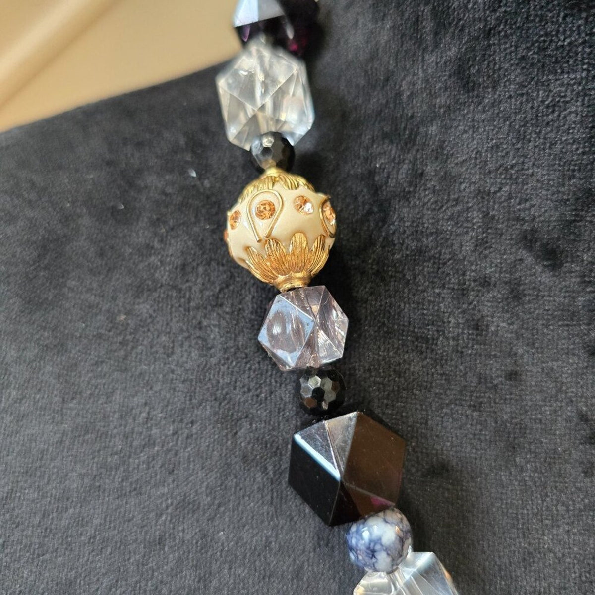 Women's Black & Clear Faceted Crystal Beaded Single Strand Collar Bib Necklace