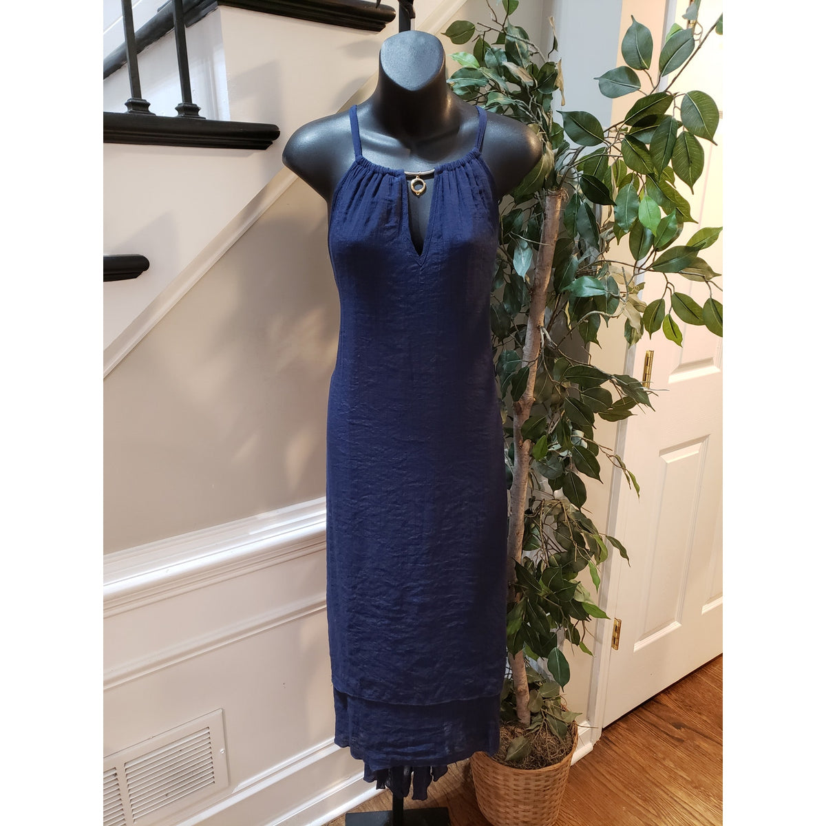 Mlle Gabrielle Maxi Dress Women's Size 2X Blue Rayon Keyhole Hi-Low Sleeveless