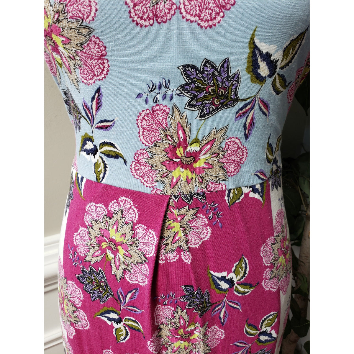 J. Jill Bodycon Dress Women's PS Multi Floral Rayon Stretch Sleeveless V Neck
