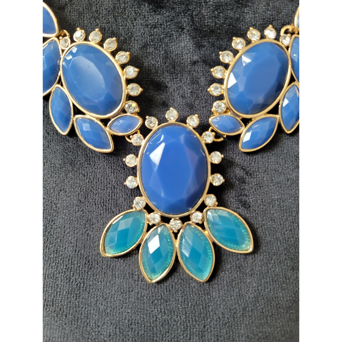 Women Blue and Turquoise Statement Necklace and Earrings Set with Crystal Accent