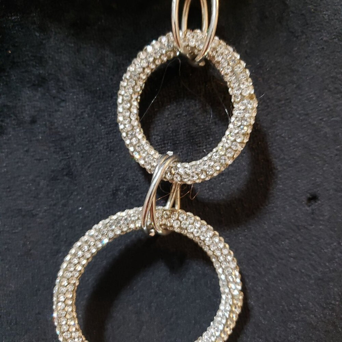 Womens Fashion White Rhinestone Donut Links Necklace Jewelry with Lobster Clasp.