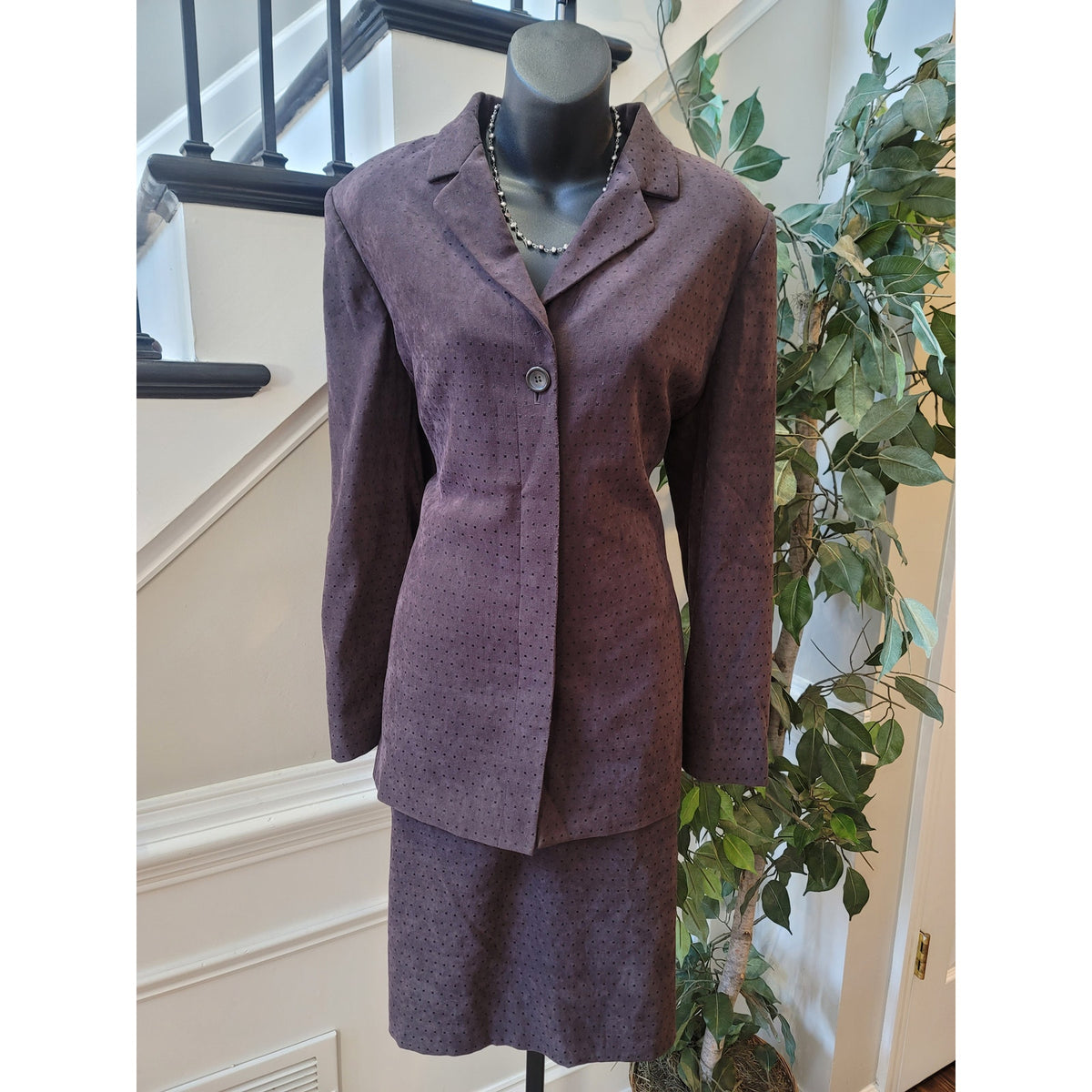Le Suit Skirt Set Women's SZ 10 Brown Pin-Dot Fully Lined Back Slit long Sleeve