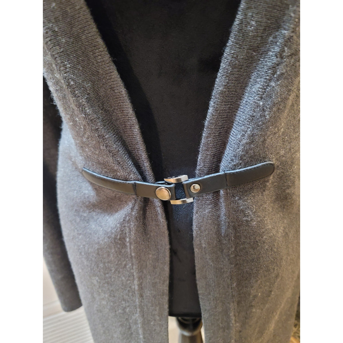 One World Longline Cardigan Sweater Women's Large Gray Buckle Front Long Sleeve