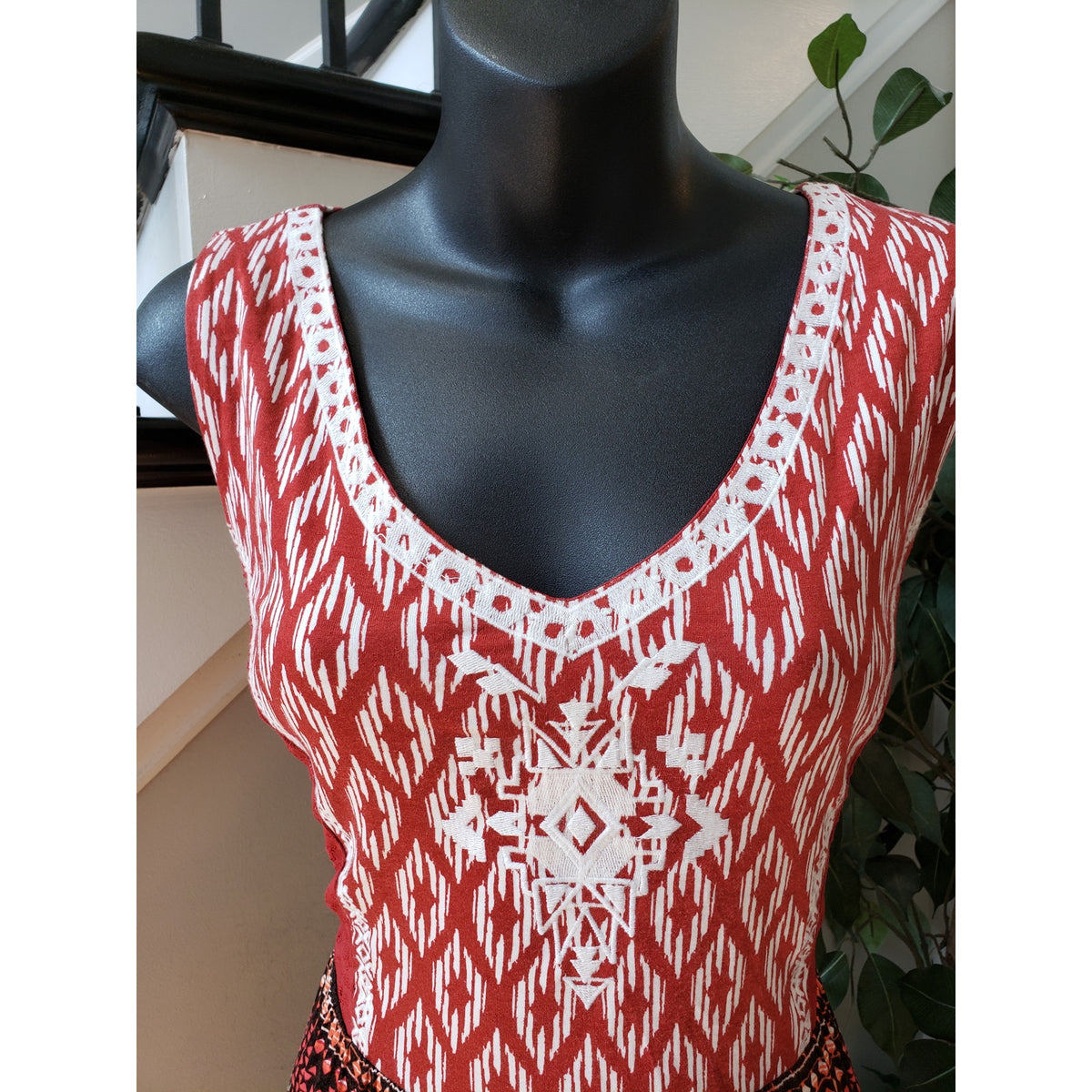 Spense Long Maxi Dress Womens XL Multi Geo Print Sleeveless Embroidered V Neck