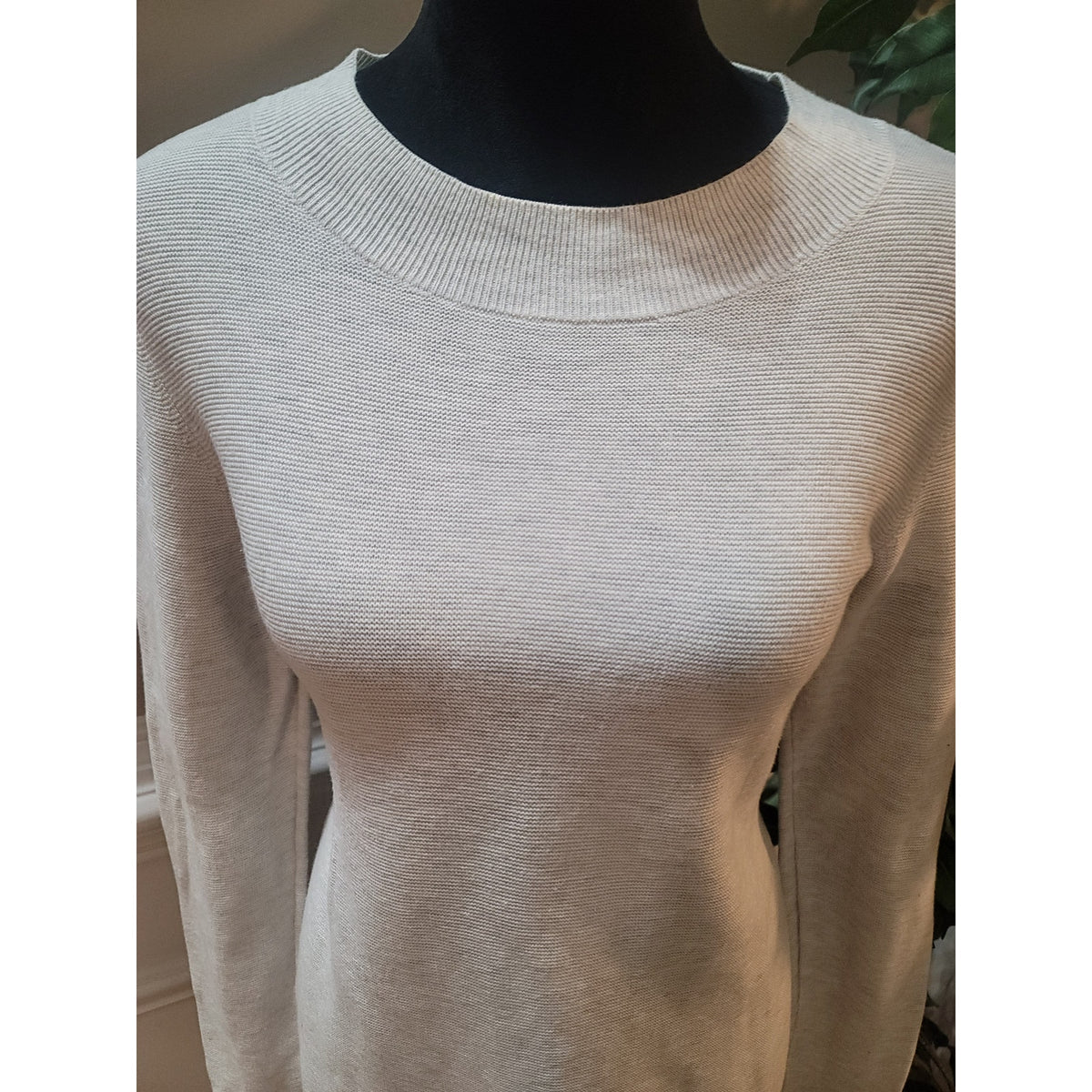 Ann Taylor Pullover Sweater Women's Medium Beige Ribbed Crew Neck Long Sleeve