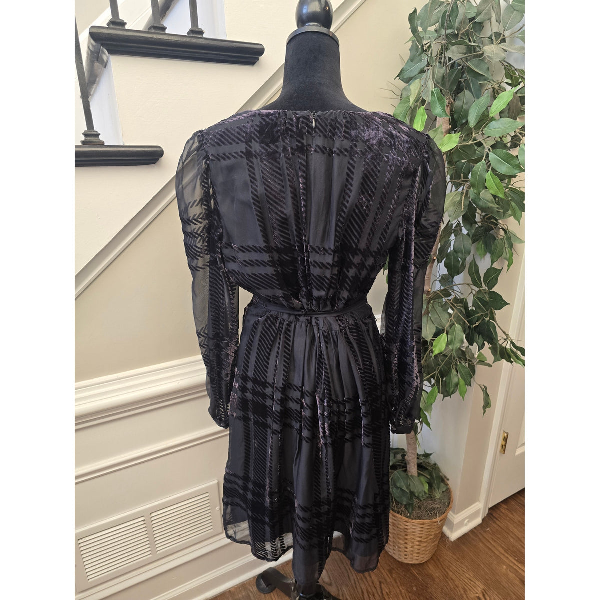 Taylor A-Line Dress 14 Black Velvet Plaid Tie-Waist Scoop Puff Shoulder Party