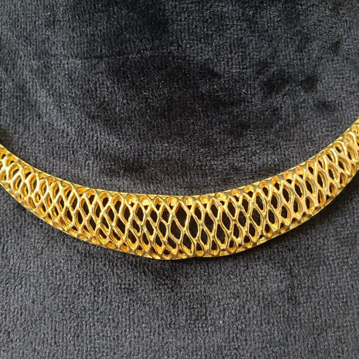 Womens Gold Tone Plated Patta Choker Necklace Jewelry with Lobster Clasp