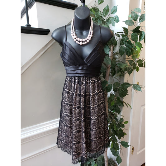 Max & Cleo Cocktail Mini Dress Women 2 Black Lined Lace Spaghetti Strap Back Zip
