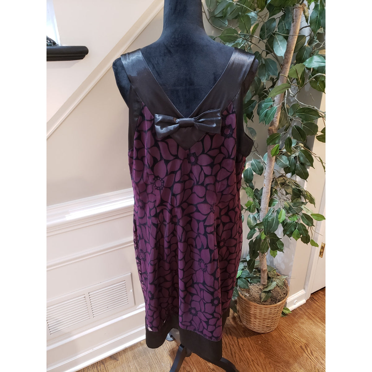 Signature by Robbie Bee Sheath Dress Women's 18W Black & Purple Floral Beaded