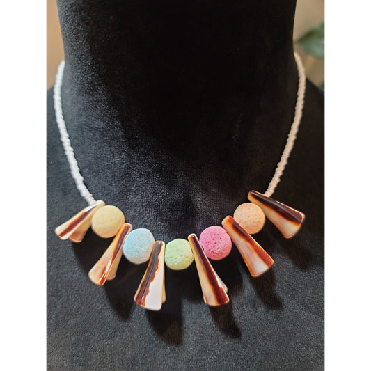 Women's Beaded Necklace With Shell Pendants And Multicolor Beads Magnetic Lock