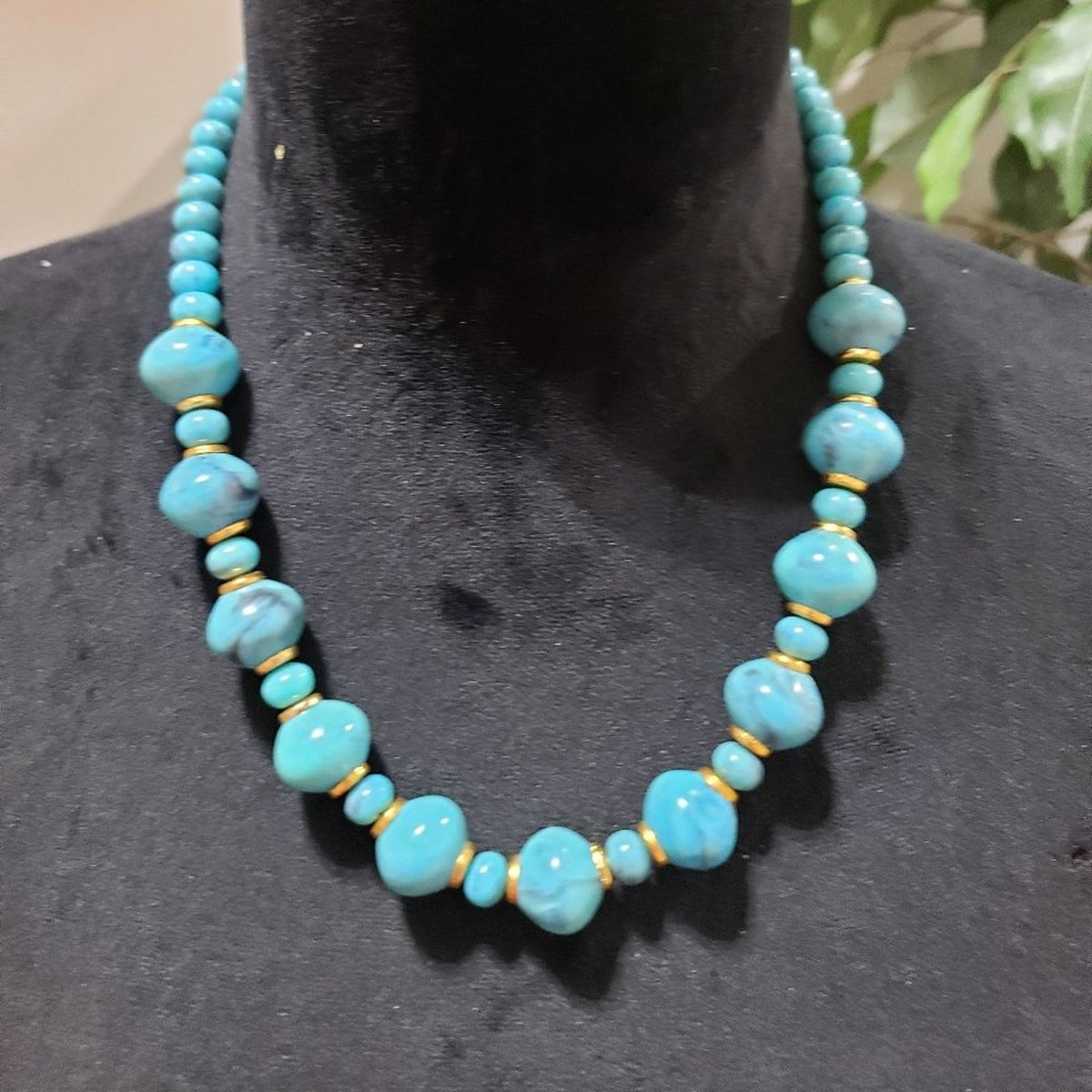 Womens Fashion Natural Turquoise Oval Gemstone Beads Necklace w/ Lobster Clasp
