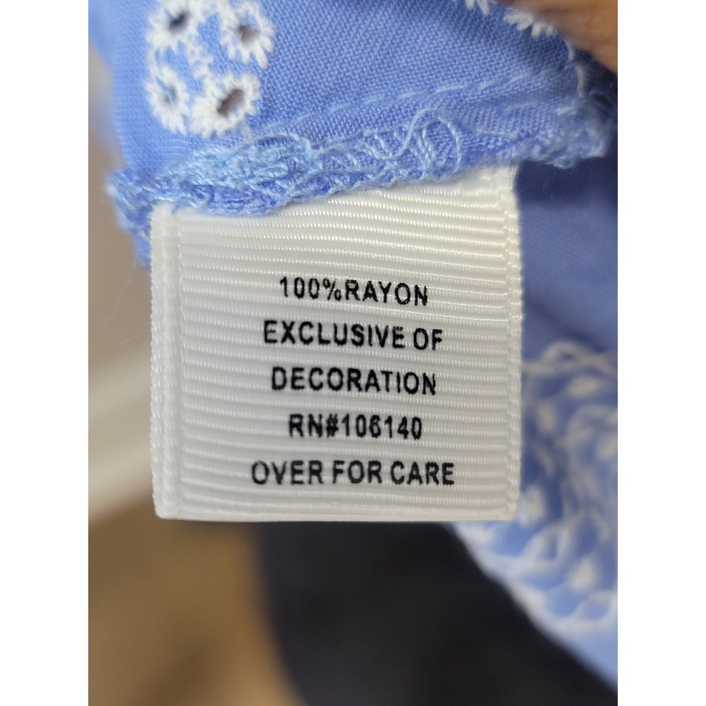 Ultra Pink Button Front Blouse Women's Medium Blue White Floral Embroidered