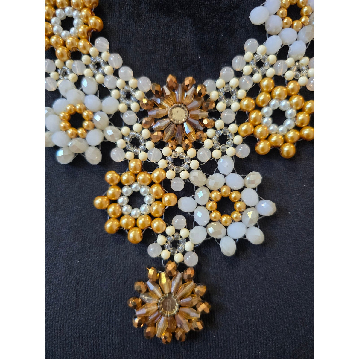Alpha Gold Tone White Acrylic Cluster Floral Statement Evening Necklace Womens