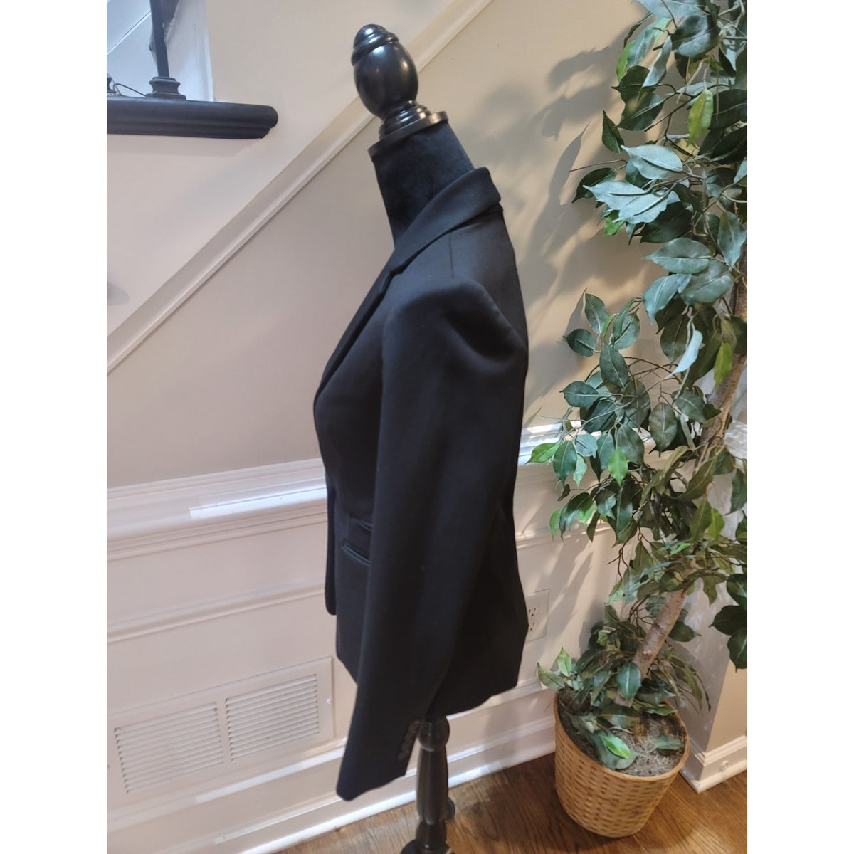 Express Going Out Blazer Women's SZ 2 Black Single Button Double-Welt Pockets