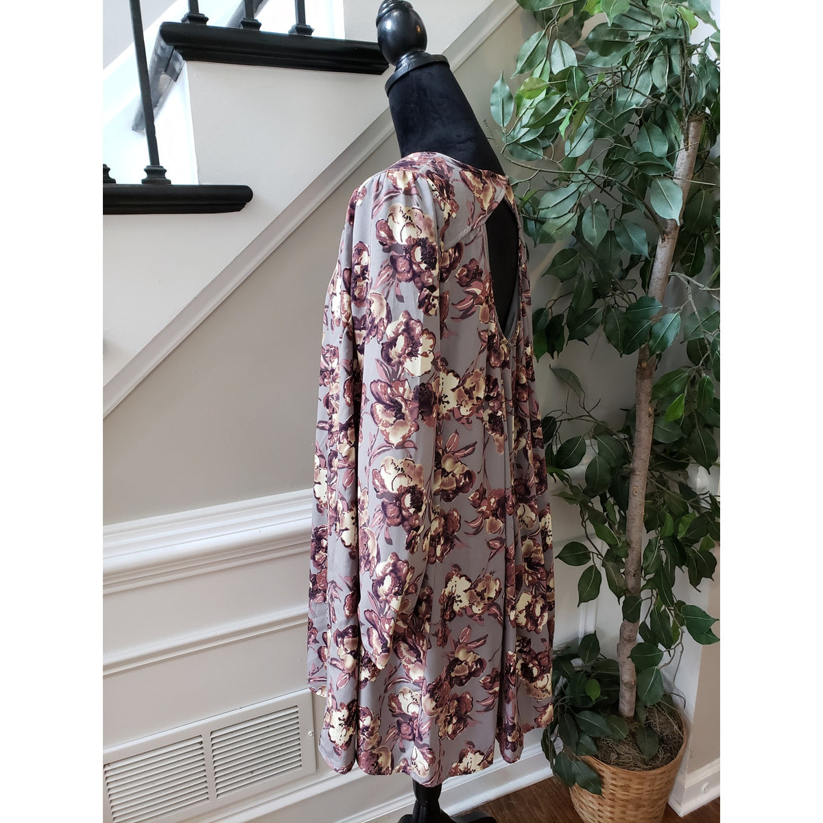 Peach Love Fit & Flare Dress Women M Multi Floral Lined Keyhole Back Long Sleeve