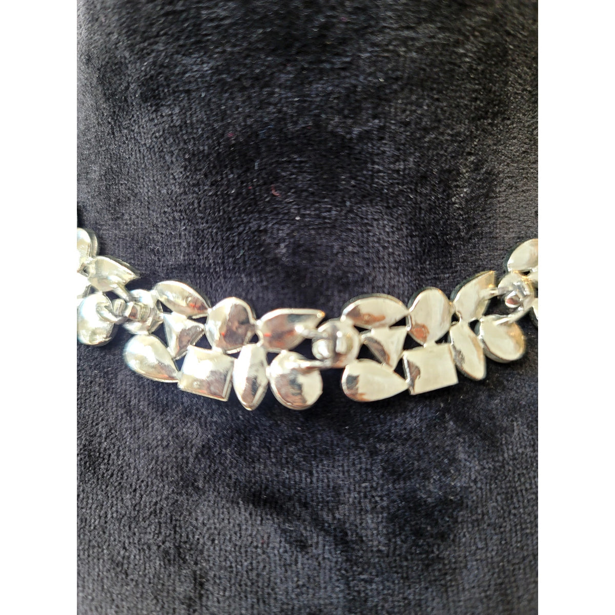 Women Silver Tone Leaf Link Choker Necklace Elegant Statement Fashion Jewelry