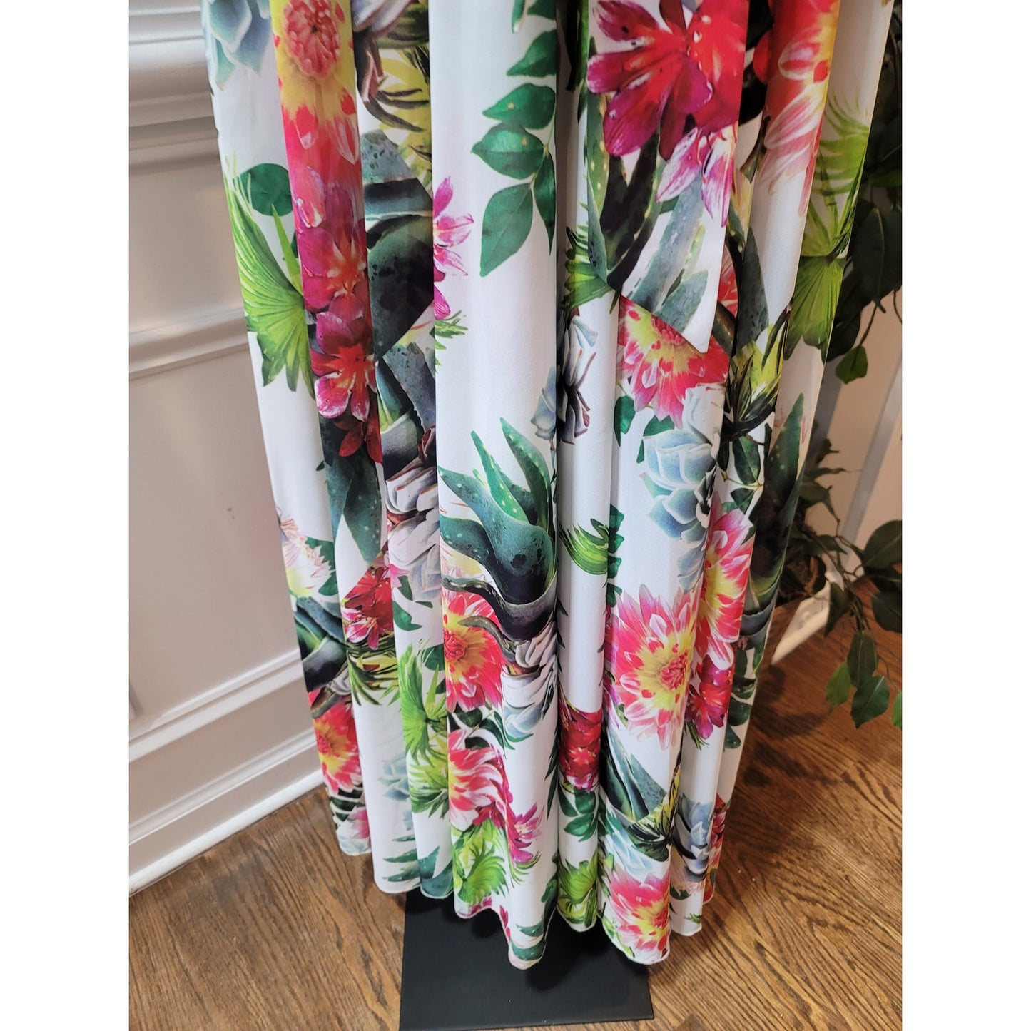 Eleganzarella Maxi Dress Women's Medium White Floral Long Sleeve V Neck