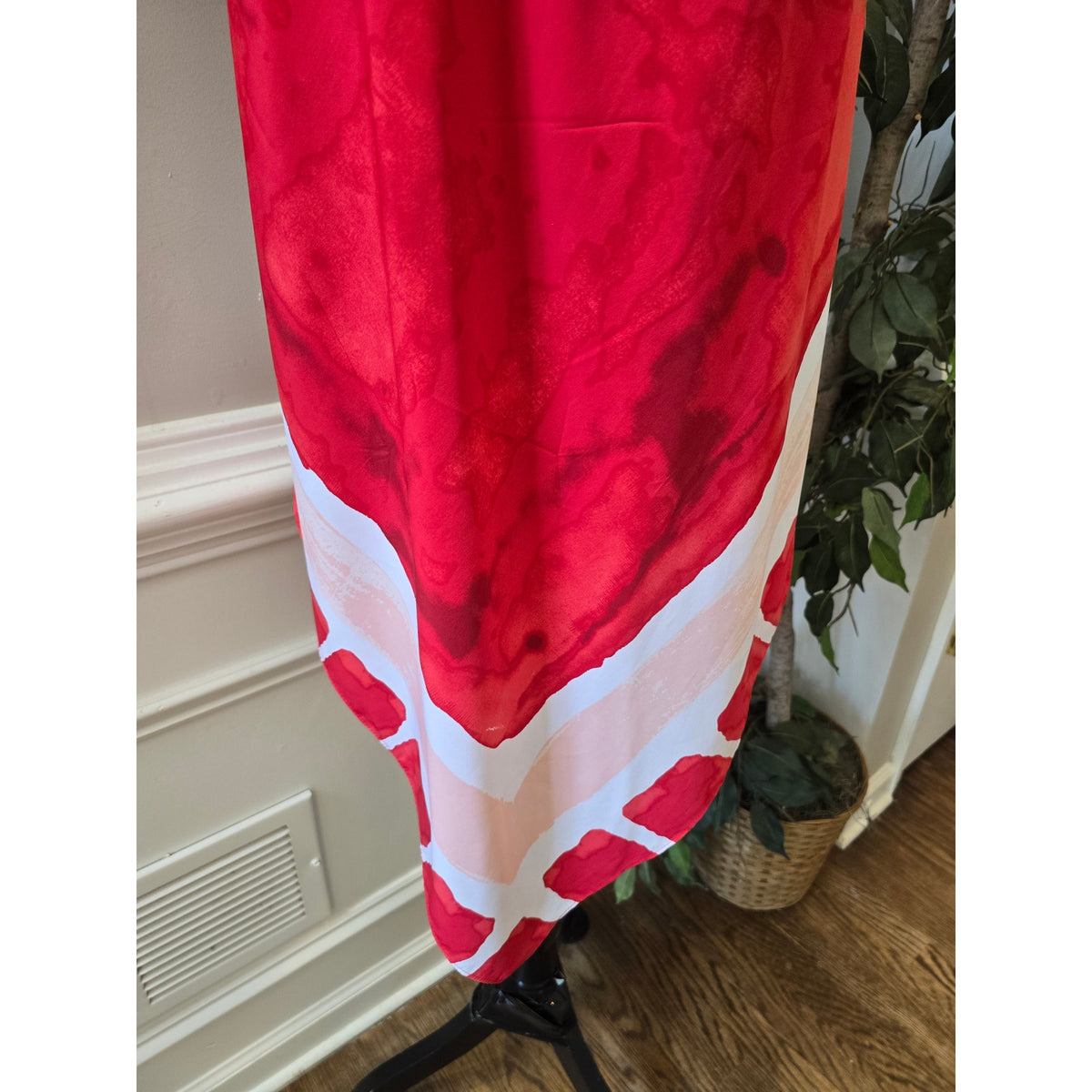 Alfani Halter Dress Woman SZ 0X Coral Red Abstract Back Keyhole Handkerchief Hem