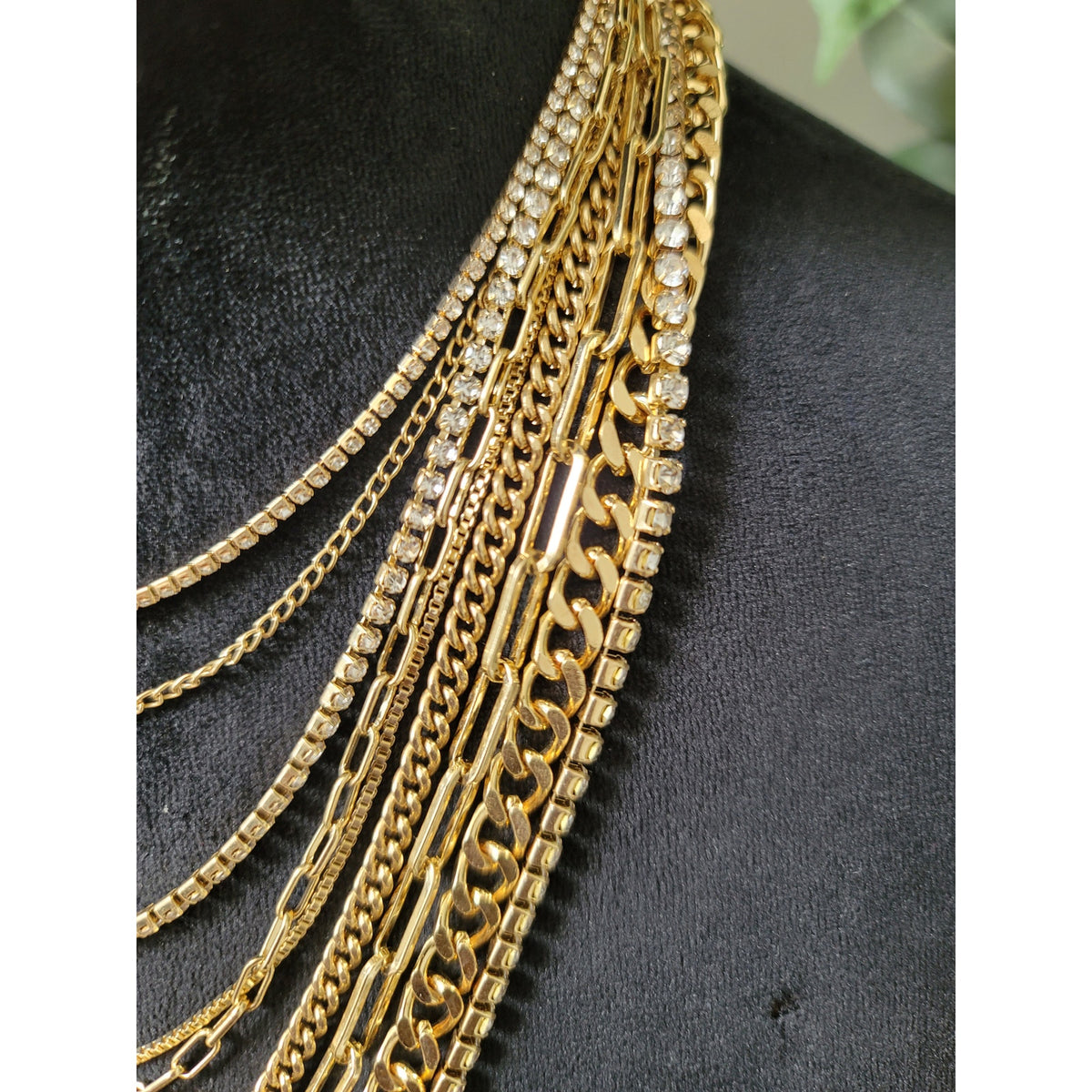 Women's Layered Gold Chains Necklace With Lobster Clasps Statement Jewelry