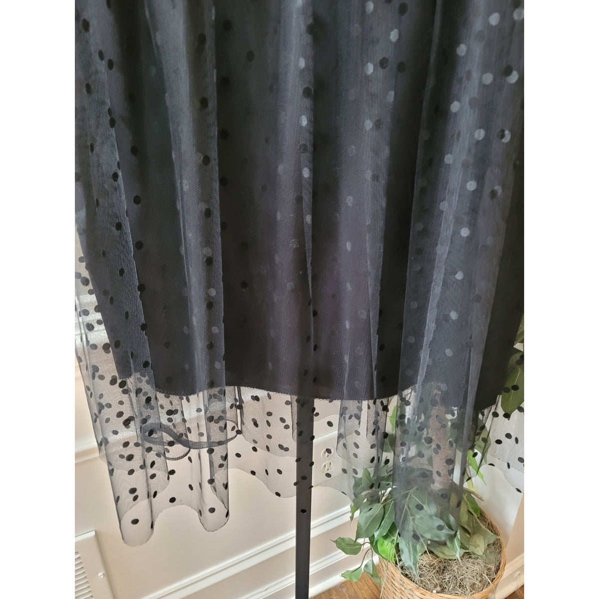 Metro Wear A-Line Skirt Women's Medium Black Polka Dot Tiered Sheer Smocked