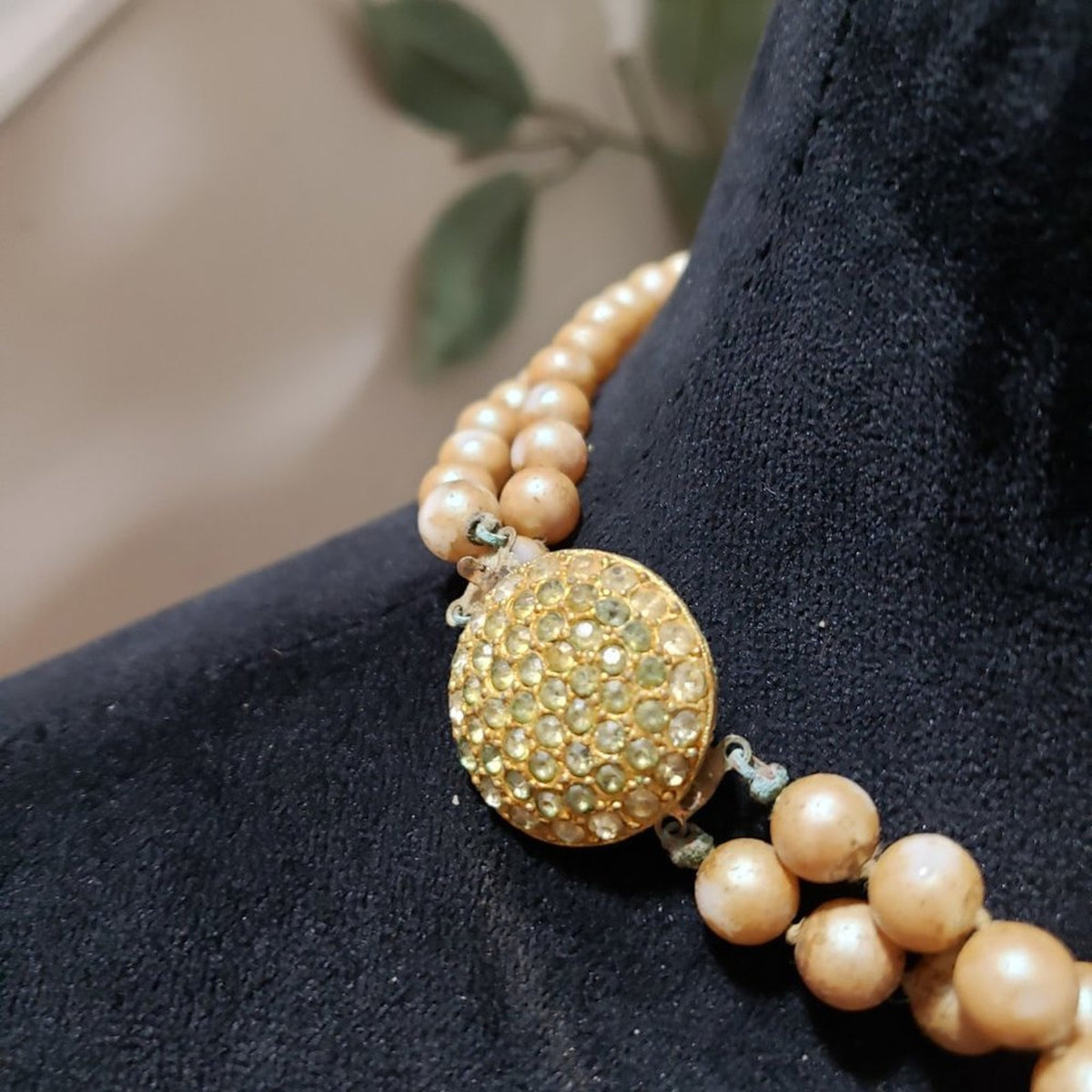 Womens Fashion Beige Trifari Faux Pearls Choker Necklace with Rhinestone Clasp