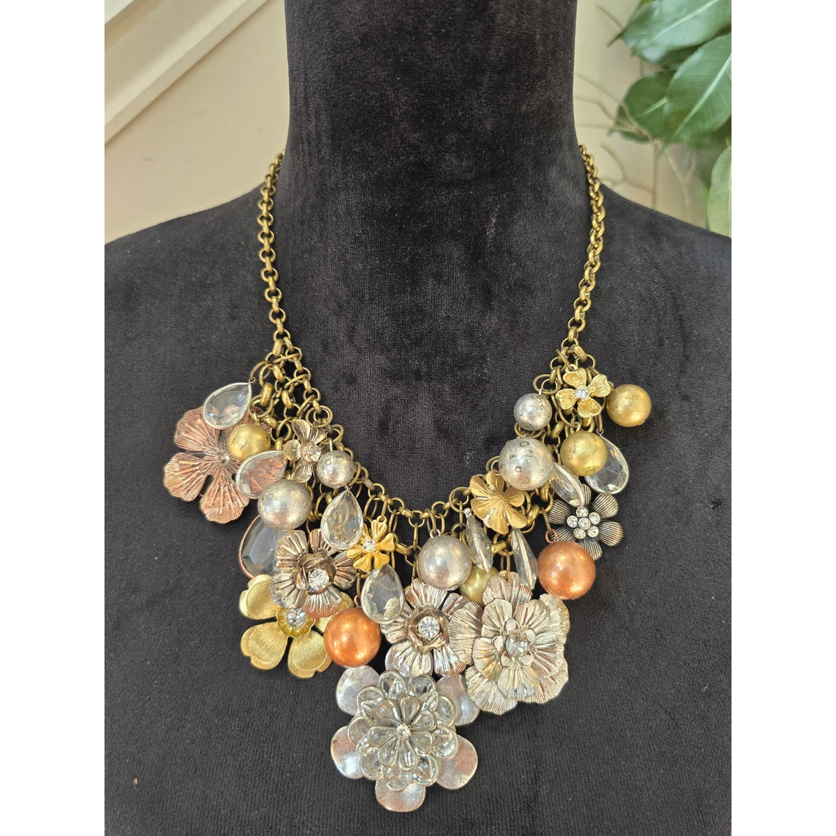 Gold Tone Mixed Shell Disc Charm Statement Necklace Chunky Bib Boho Jewelry