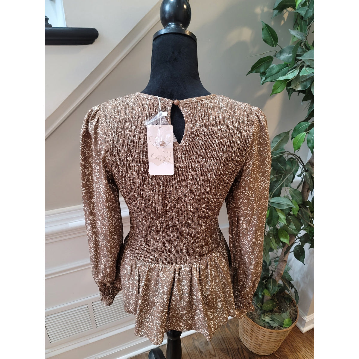 Fashion Peplum Blouse S Brown Floral Polka Dot Shirred Bodice Crew Smocked Party