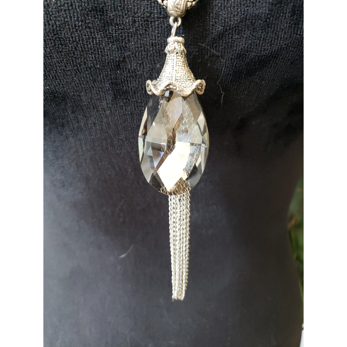 Women Silver Tone Teardrop Faceted Crystal Chain Tassel Long Necklace w/ Lobster