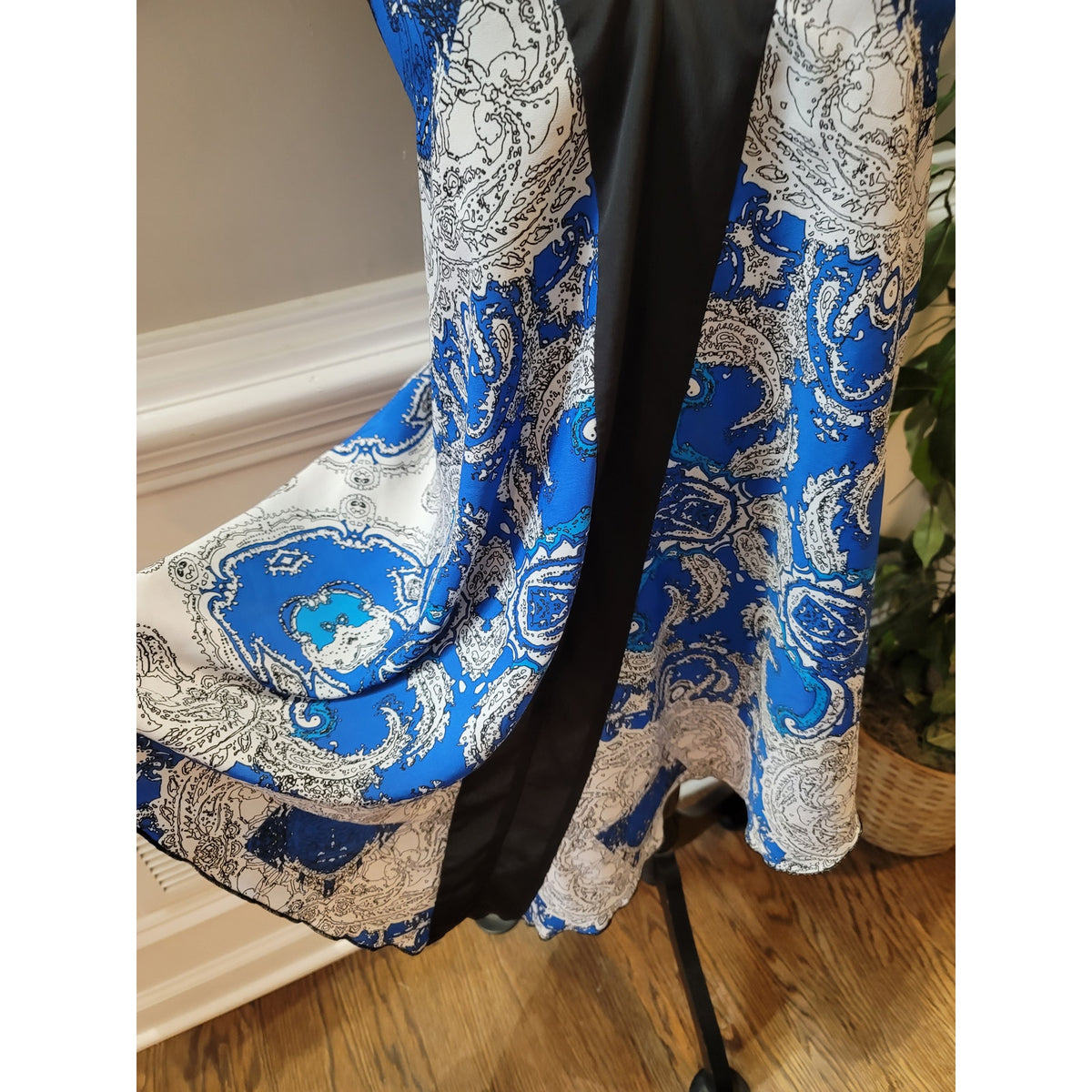 Ashley Stewart Slip Dress Women's SZ 14/16 Blue Paisley Spaghetti Strap V-Neck