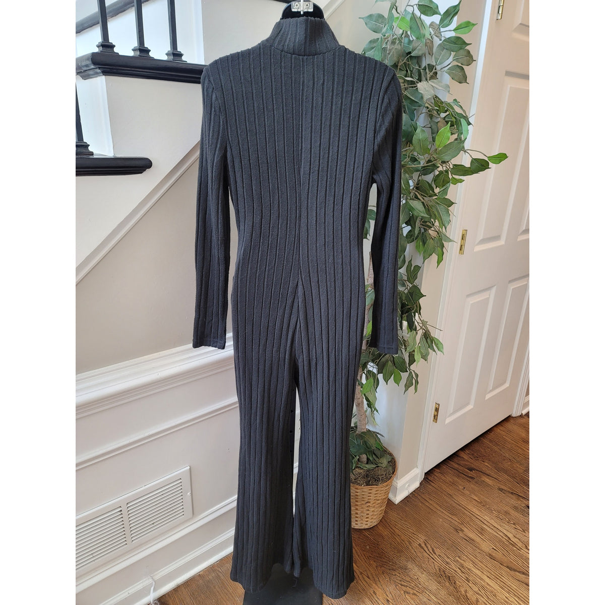 Shein Ribbed Zipper Jumpsuit Women’s Size 6 Black Turtleneck Long Sleeves
